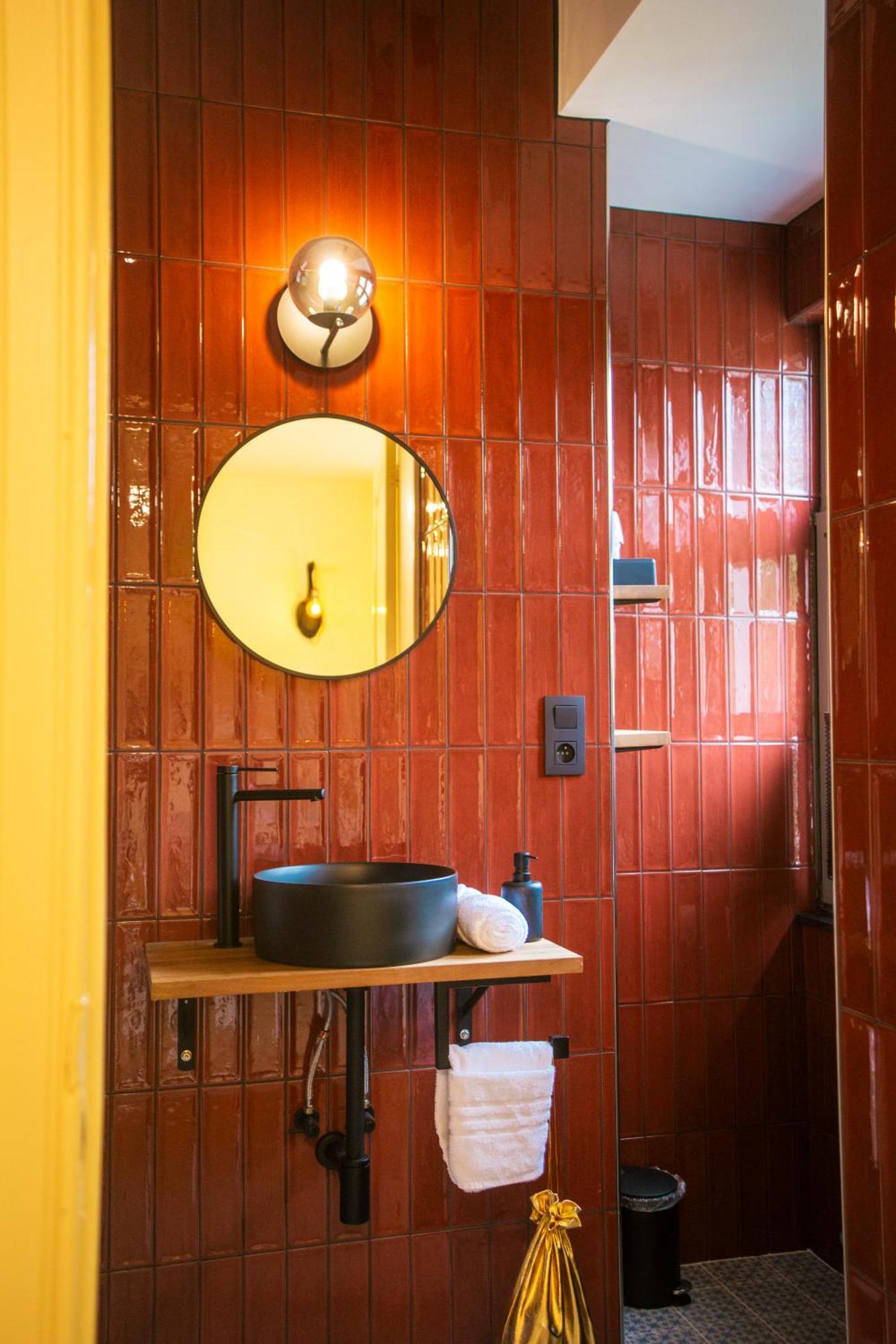 B&B Het Notarishuis - Authentiek Verblijf Nabij Maastricht Voeren Exterior photo