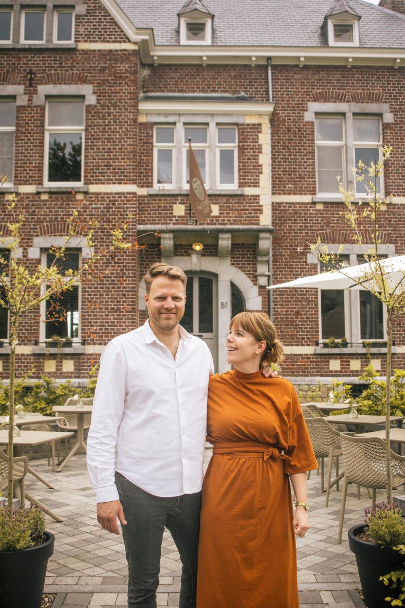 B&B Het Notarishuis - Authentiek Verblijf Nabij Maastricht Voeren Exterior photo